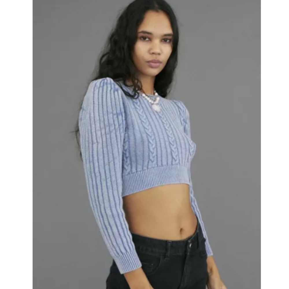 NWT UO Cropped Cable Baby Blue Knit Sweater xs